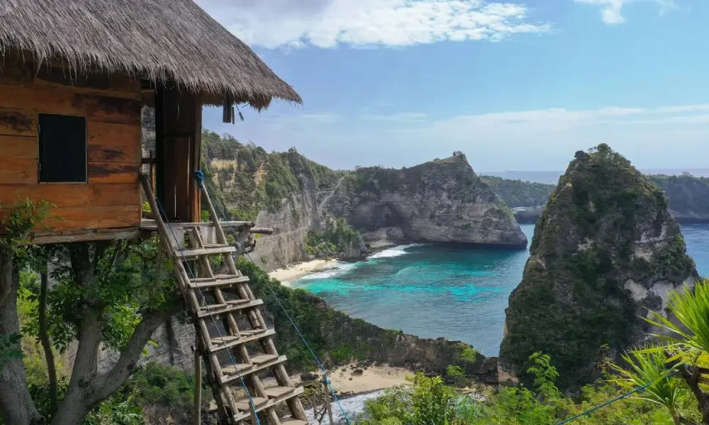 Molenteng Tree House